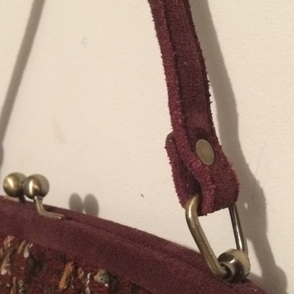 Vera Bradley clutch purse.. Trending Great For Fall - Picture 3 of 4